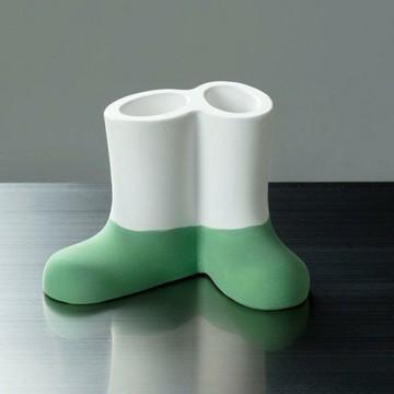 Karari 硅藻土 牙刷架 靴子 綠色 牙刷座 矽藻土 吸水 乾燥 流理臺 置物架 牙刷 日本進口 乾燥 日本