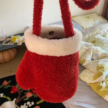 冬季新品毛絨絨聖誕元旦復古紅手套包小眾大容量洋氣單肩斜挎包女