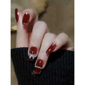 過年酒紅色精致富家千金穿戴甲