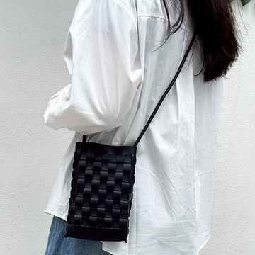 編織包  小方包 側背小包包 生日禮物 斜背包 手機包 女生包包 包包 小包  皮革編織包 小眾包包 閨蜜包包 141