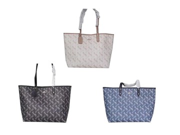 coach 托特包大容量國際正版保證進口防水防刮皮革品卡購證塵套提袋等候10-15日