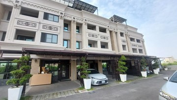 愛蓮說全新車墅-皇家晶典23期｜高雄市阿蓮區忠孝路