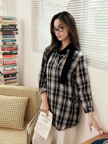 假兩件格紋開釦雙口袋長版上衣
