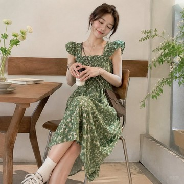 法式學院風時尚吊帶連衣裙女夏季美式碎花裙韓版收腰顯瘦中長裙子短袖連身裙洋裝 甜美連衣裙 夏天洋裝