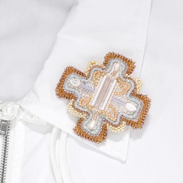 變形十字胸針 6 珠飾刺繡 獨一無二 繽紛 粉色 橘色 緞面