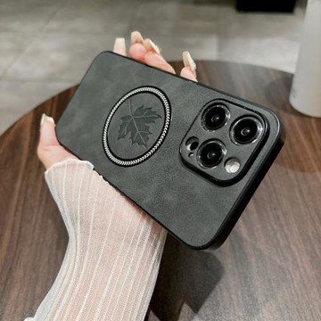 翻毛皮楓葉磁吸適用iPhone17promax手機殼新款蘋果16pro無線充電15防摔14plus高級感13max男女12耐臟11保護套