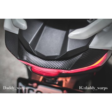 [老爸包膜店] Yamaha 山葉 勁戰五代 碳纖維尾燈上蓋 卡夢 造型 改裝