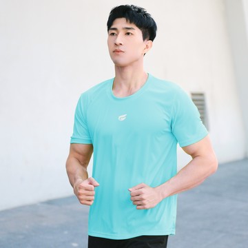 GIAT - 男女盾形速乾排汗衣-短袖款-湖水藍