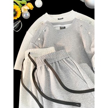 美式休閑運動套裝男夏季潮牌寬松兩件套痞帥純色圓領短袖t恤短褲