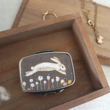飾品盒 / 藥盒 #繁花兔