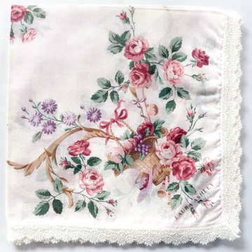 Laura Ashley 復古手帕 花卉蕾絲 18 x 17.5 英吋