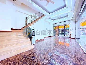 楠梓科技園區｜三角窗1+2+3樓店｜高雄市楠梓區加仁路