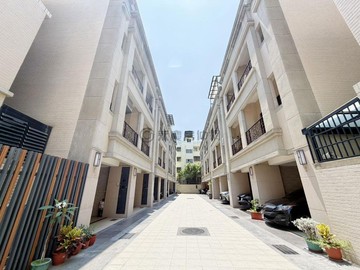 高雄仁武行政中心｜輕屋齡孝親房車庫社區型透天｜高雄市仁武區新祥街