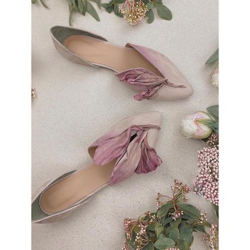 單鞋女春秋平底粗跟2025新款夏季法式小眾尖頭氣質瓢鞋豆豆鞋船鞋