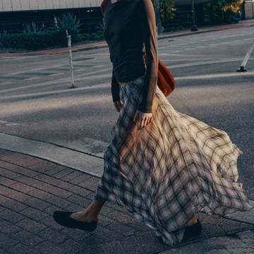 MD2025女裝法式休閑風垂感飄逸棕色格紋中長半身裙 05232857717