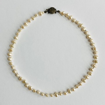 玻璃巴洛克珍珠與珠飾項鍊／6x8mm，約 45cm／奶油色／古銅色／日本製造