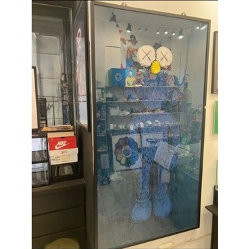 【TACKSTHGOOD】全新正品 KAWS BFF Blue MoMA 限定圖像 地毯掛畫 裱框 180x100