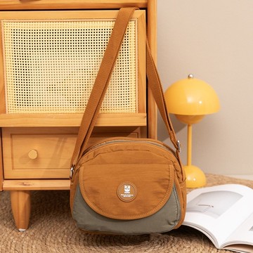 【Kinloch Anderson】Mousse 翻蓋斜側包-夕陽橘