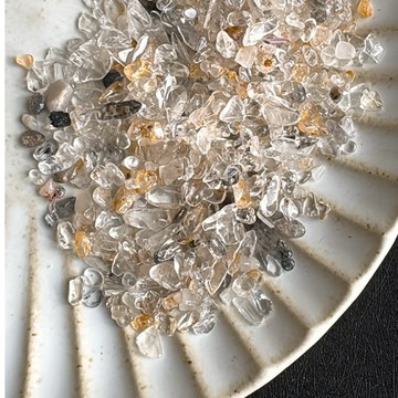 拾悦手作材料/隨機出貨不挑選/約3-5mm天然巴基斯坦閃靈鑽水晶碎石/淨化擺件裝飾用/高頻水晶/台灣現貨出貨