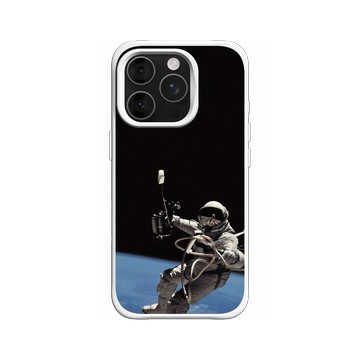iPhone 16 Pro SolidX 白 - NASA - Astronaut Schweickart On The Lunar Module