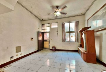 竹科香山交流道竹南園區旁五房花園車庫美別墅｜新竹市香山區中華路六段