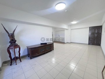 亞灣近三多百貨商圈捷運｜低總價中高樓溫馨明亮三房｜高雄市前鎮區一心二路