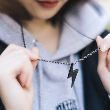 DISSOLVE 經典錐形斜面 閃電造型 情侶項鏈 灰黑色 II客製刻字II