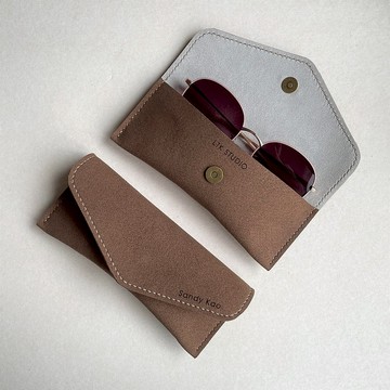 Envelpoe 素皮革質感眼鏡盒 - 星空樹屋色系 - 雙色