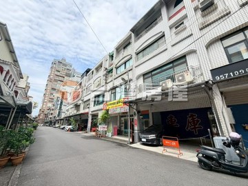 【羅東國中學區・大面寬透天】｜宜蘭縣羅東鎮純精路三段