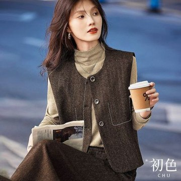 初色 法式純色寬鬆圓領排扣式無袖打底馬甲背心女背心-共2色-19737(M-2XL可選)