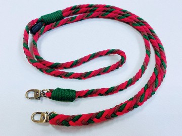 迷之作—聖誕樹手機斜背掛繩/交換禮物/編繩掛脖兩用