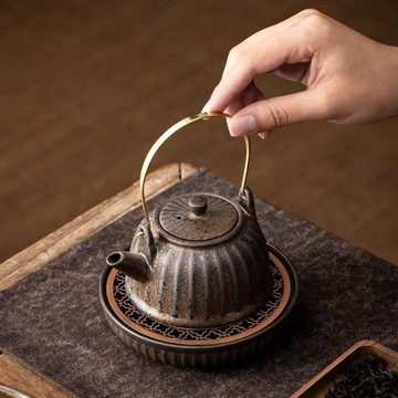 【茶品名】🍵茶壺 西施壺  泡茶壺鎏金粗陶單壺日式鐵鏽釉提樑沏茶壺功夫茶具泡茶器創意復古家用壺