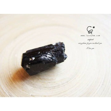 黑碧璽原礦-6322/碧璽/水晶飾品/ [晶晶工坊-love2hm]