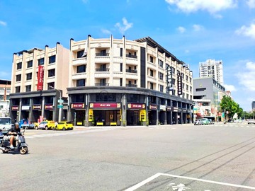 楠梓三角窗三面臨路｜明顯賺錢透天店面｜高雄市楠梓區旗楠路