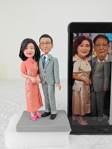 父母 雙人 週年紀念日禮物訂製 客製化 人偶 公仔 似颜绘 紀念