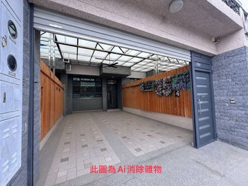 大里三期重劃區/立新學區/輕屋齡臨路電梯大別墅｜台中市大里區甲堤六街