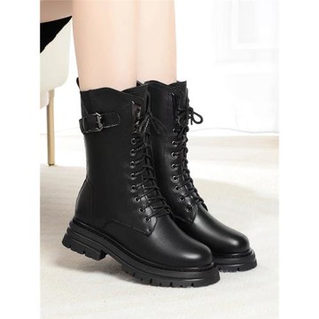 皮嘟嘟鞋店女羊毛短靴皮帶扣防水臺粗跟中筒系帶馬丁靴粗跟保暖靴