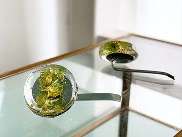 【八月誕生石】為您獻上綠色祝福。橄欖石・透明・髮飾