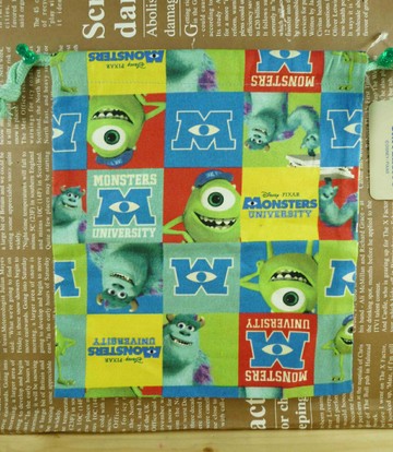 【震撼精品百貨】Monsters University 怪獸大學 束口袋-格子 震撼日式精品百貨