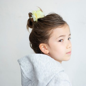 兒童 | 盛開的頭髮彈性 | 開朗 |黃