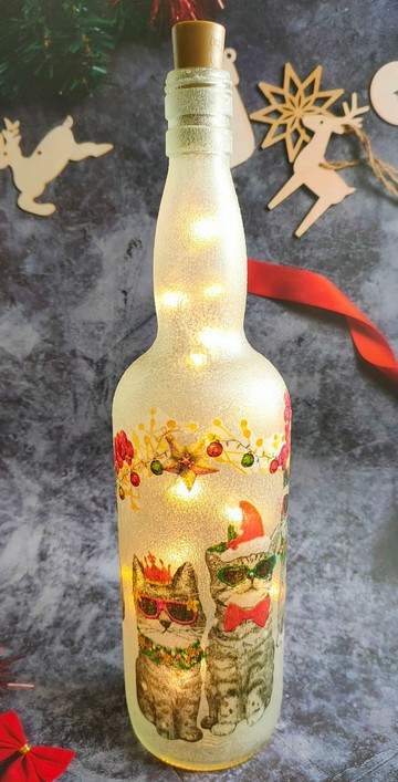聖誕俏皮黑皮貓讓聖誕更嘿皮-藝術擺飾/燈飾/療癒酒瓶燈