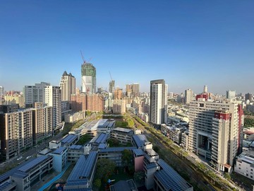【農十六】無價景觀｜歐式質感裝潢｜雙平車豪邸｜高雄市鼓山區龍德路