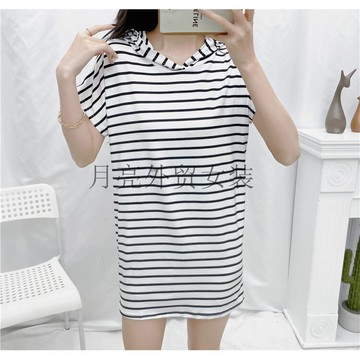 新春季女裝時尚韓版拼色橫條紋連帽套頭蝙蝠袖寬松顯瘦連衣裙