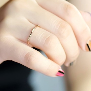 隔日到貨 簡約 時尚 Simple 10分 0.1克拉 鑽戒 線戒 戒指 不過敏 固定式戒圍 美國戒指A250