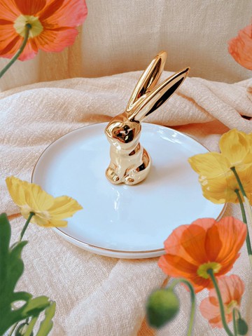 金心玉兔陶瓷小圓盤 花盤 首飾盤 甜點 蠟燭盤 have a happy day