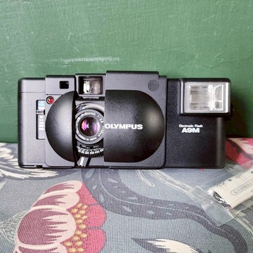 專業相機店 Olympus XA + A9M 底片相機(保固30天)
