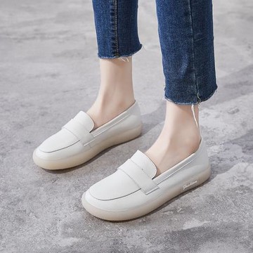 圓頭真皮平底小白鞋2025春夏一腳蹬軟底牛筋孕婦單鞋護士鞋豆豆鞋