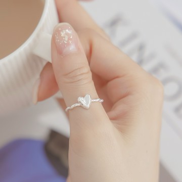 【EM STUDIO】925純銀・纏繞愛心戒指