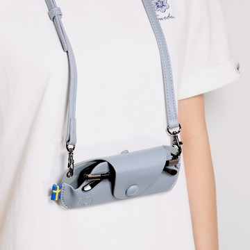 moz瑞典 駝鹿 防潑水 皮革 眼鏡包(灰藍)