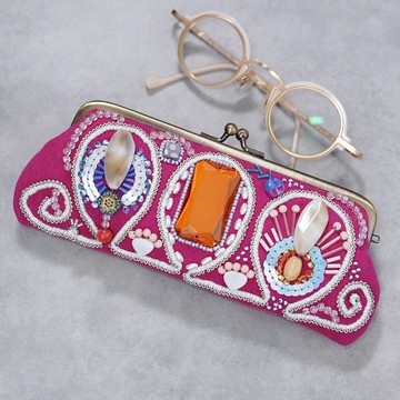 珠飾刺繡口金眼鏡袋・筆袋 No.3 鮮豔粉紅 × 珠飾刺繡 獨一無二 母親節・敬老節禮品